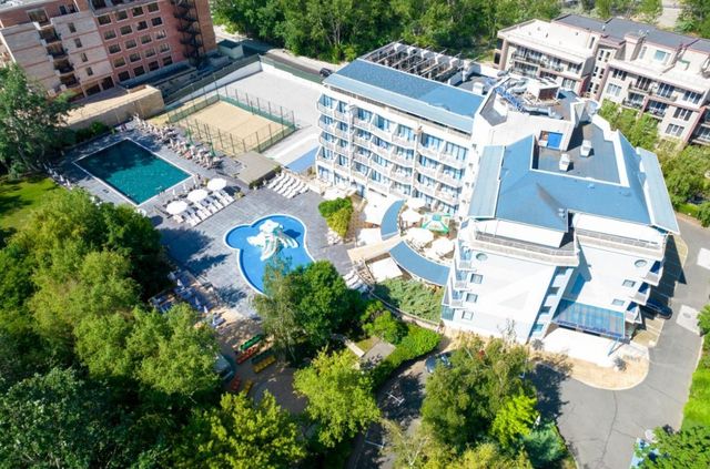 Aquamarine hotel